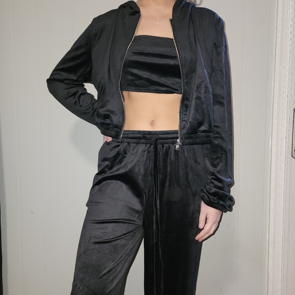 NWT Dolls Kill Luxurious Soft Velor Black Pant And Jacket Set - Picture 1 of 13